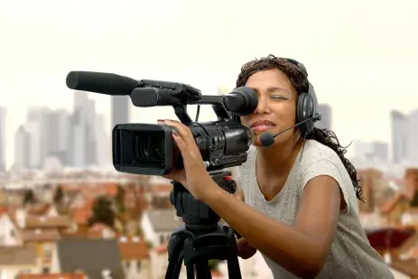 news camera woman