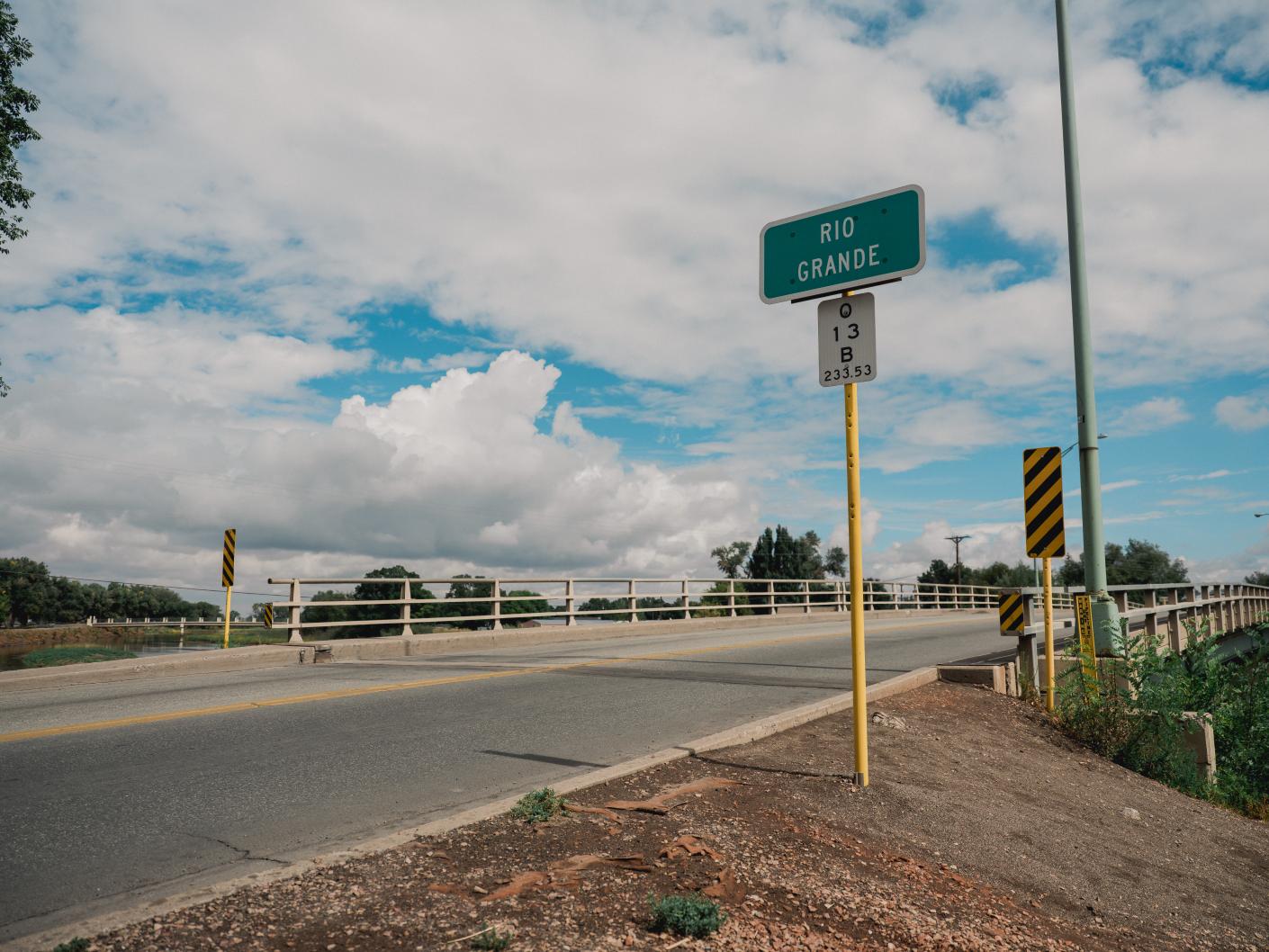 Alamosa County_Road Sign
